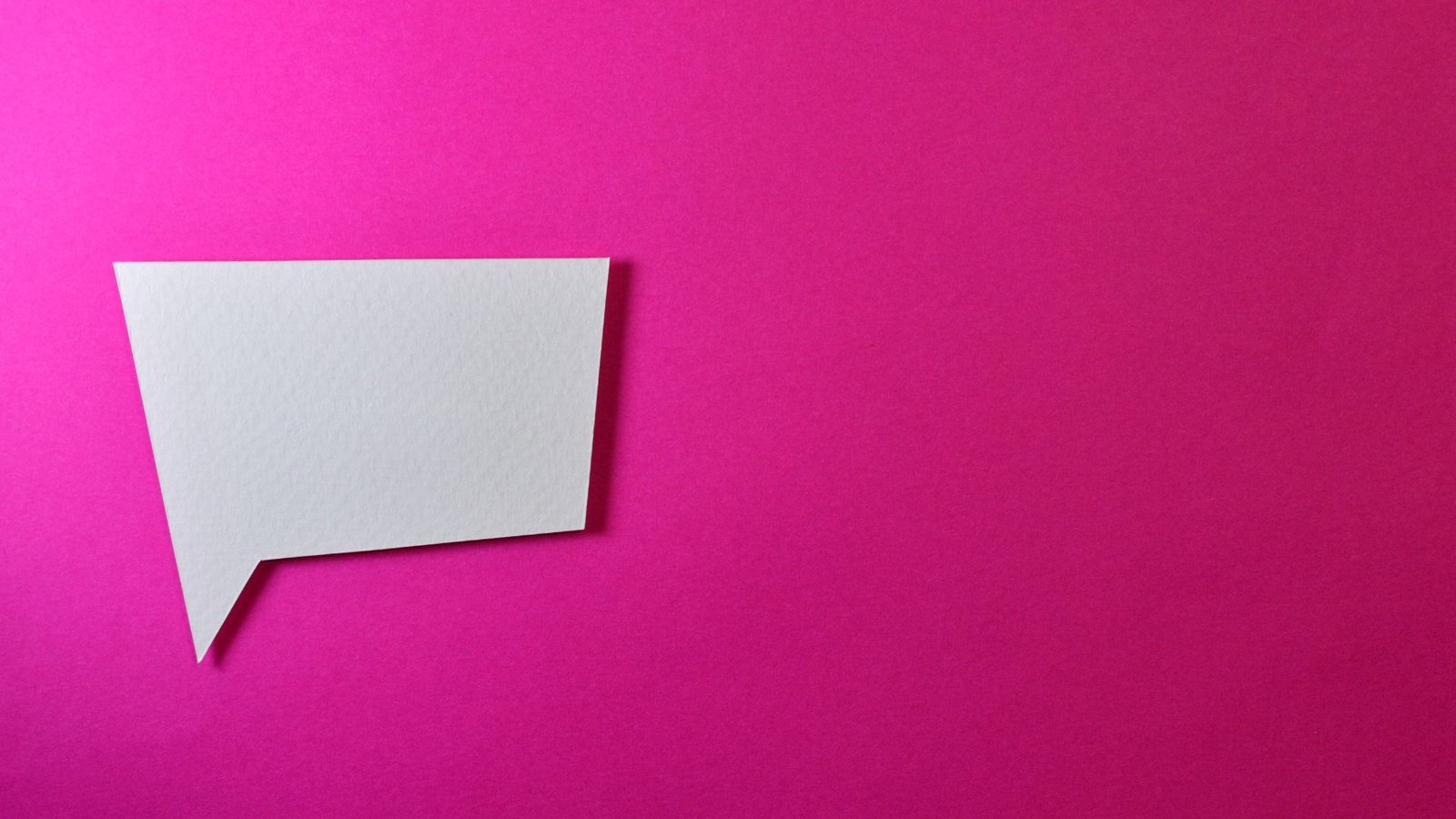 Descubra como interagir com clientes fora do horário comercial pode aumentar a credibilidade e fortalecer a imagem da sua marca.