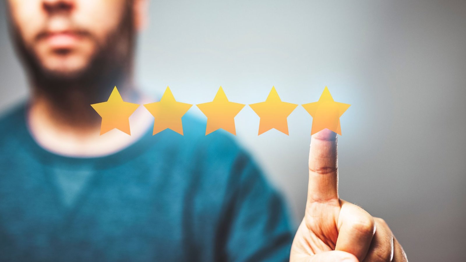 Descubra como a reputação digital impacta suas vendas e aprenda a construir uma imagem positiva para sua marca online.