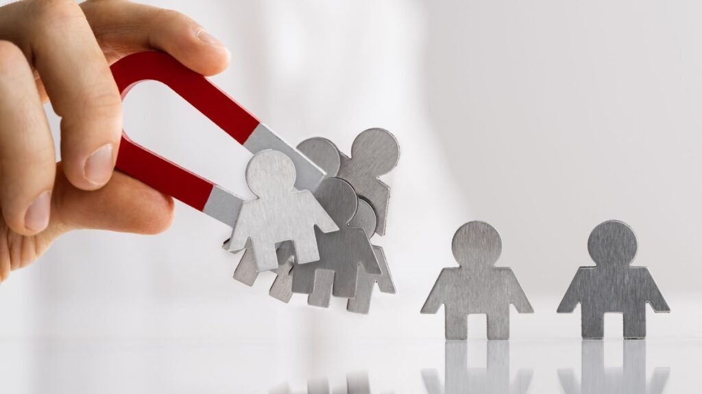 Descubra como o histórico de interações impacta algoritmos e estratégias de marketing digital. Aprenda a otimizar sua presença online!