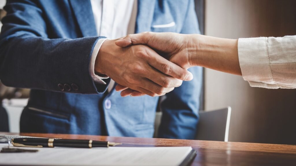 Aumentar o orçamento sem estratégia pode piorar resultados em marketing digital. Descubra como otimizar suas campanhas de forma eficaz.